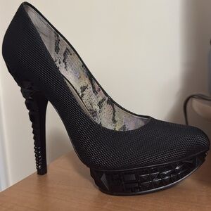 Elegant Black Textured Women's Heels
